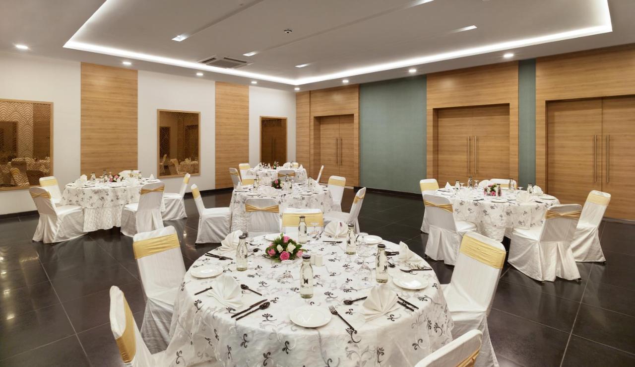 Hycinth Hotels Thiruvananthapuram Bagian luar foto