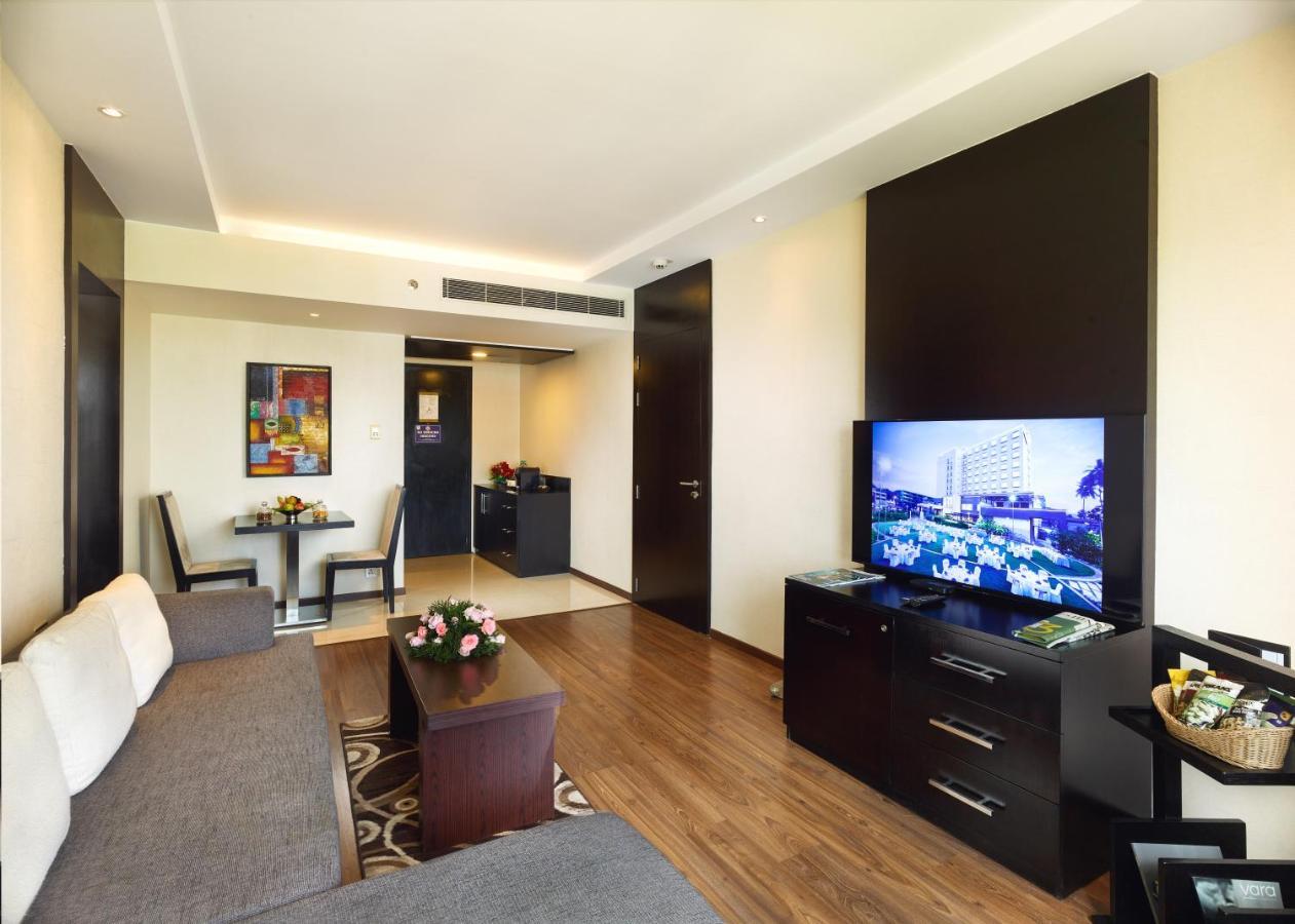 Hycinth Hotels Thiruvananthapuram Bagian luar foto