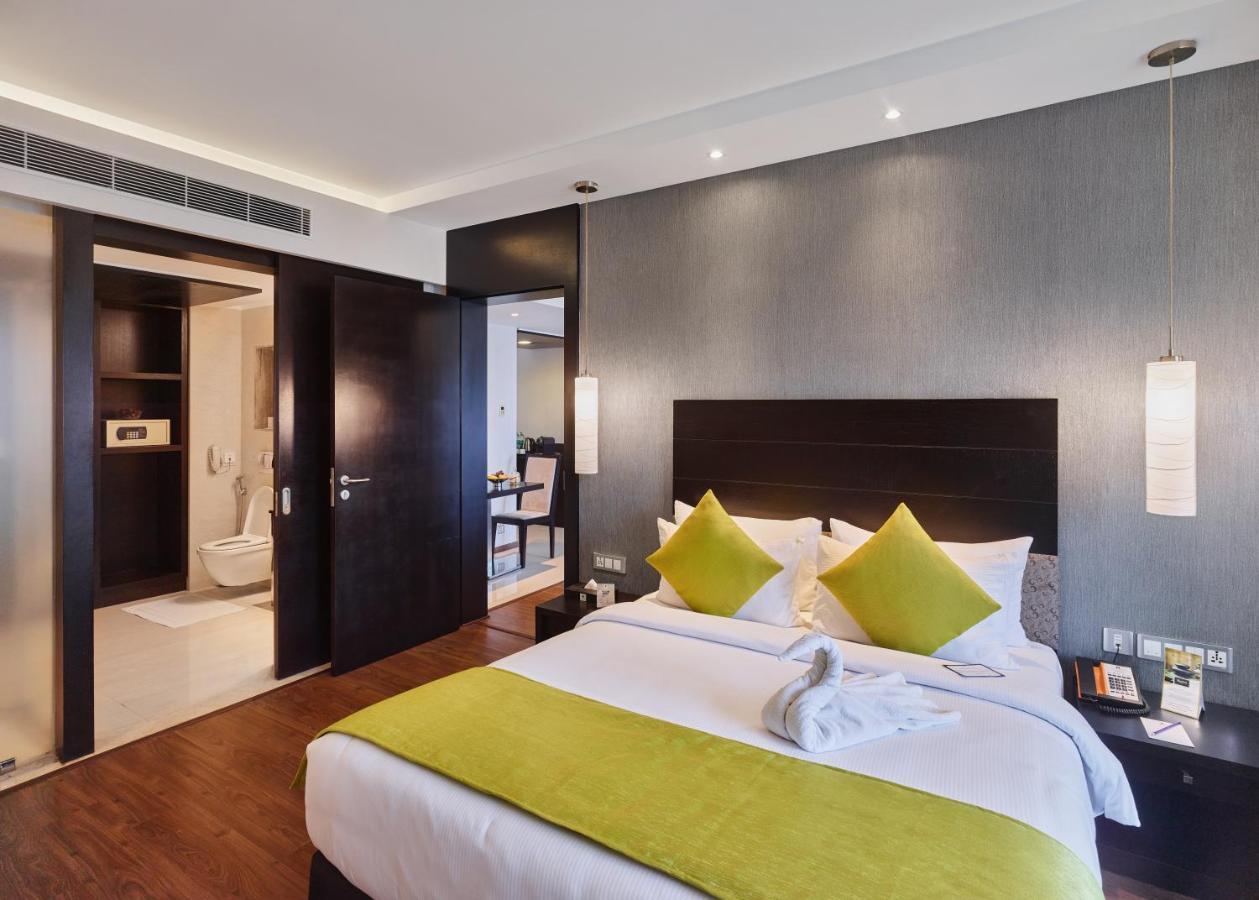 Hycinth Hotels Thiruvananthapuram Bagian luar foto