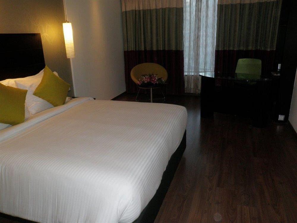 Hycinth Hotels Thiruvananthapuram Bagian luar foto