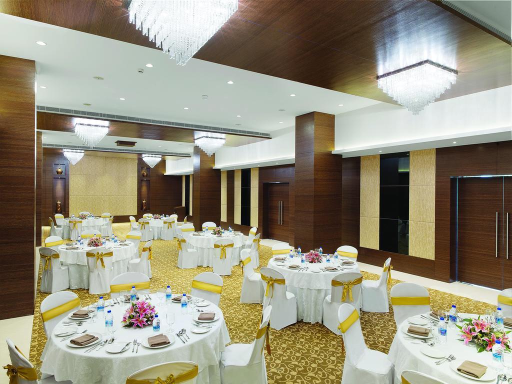 Hycinth Hotels Thiruvananthapuram Bagian luar foto