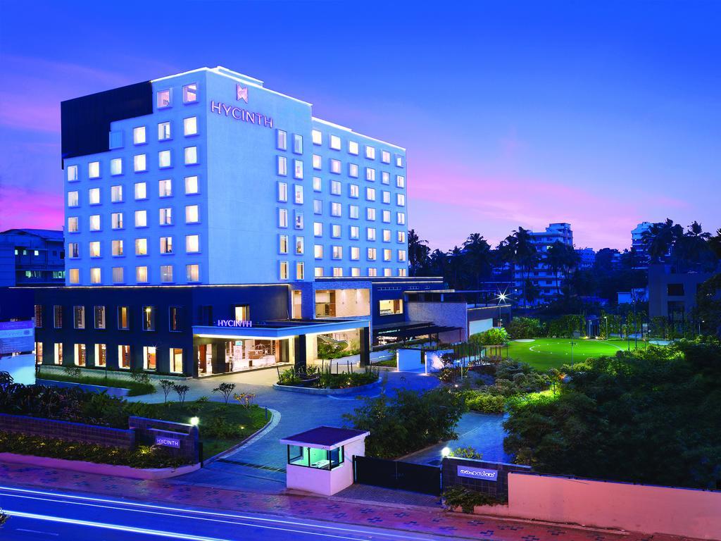 Hycinth Hotels Thiruvananthapuram Bagian luar foto