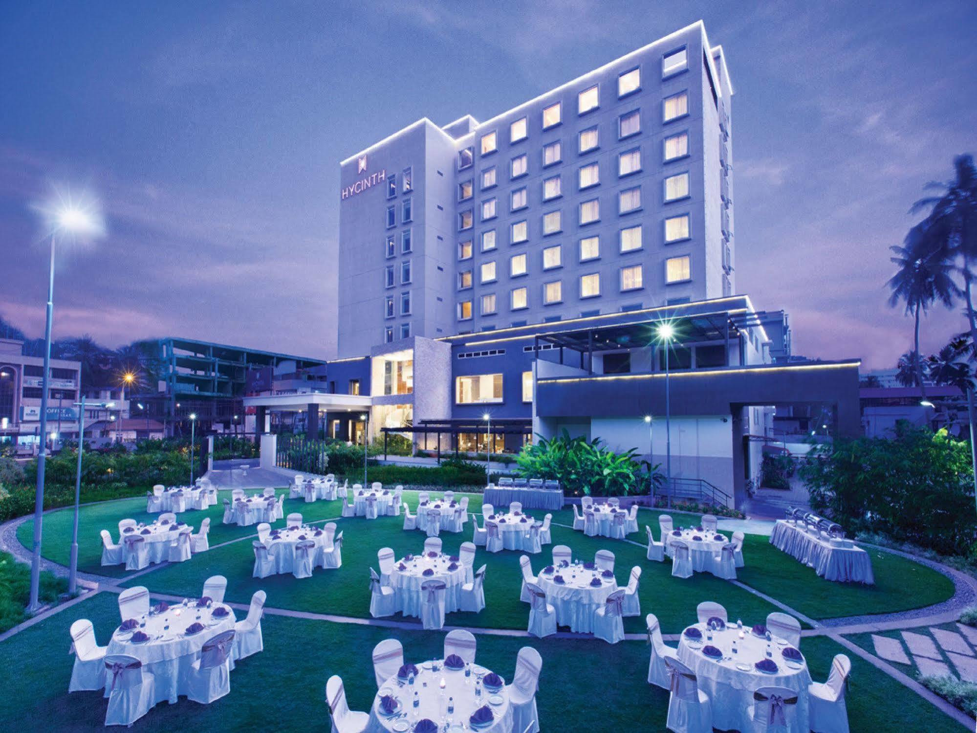 Hycinth Hotels Thiruvananthapuram Bagian luar foto